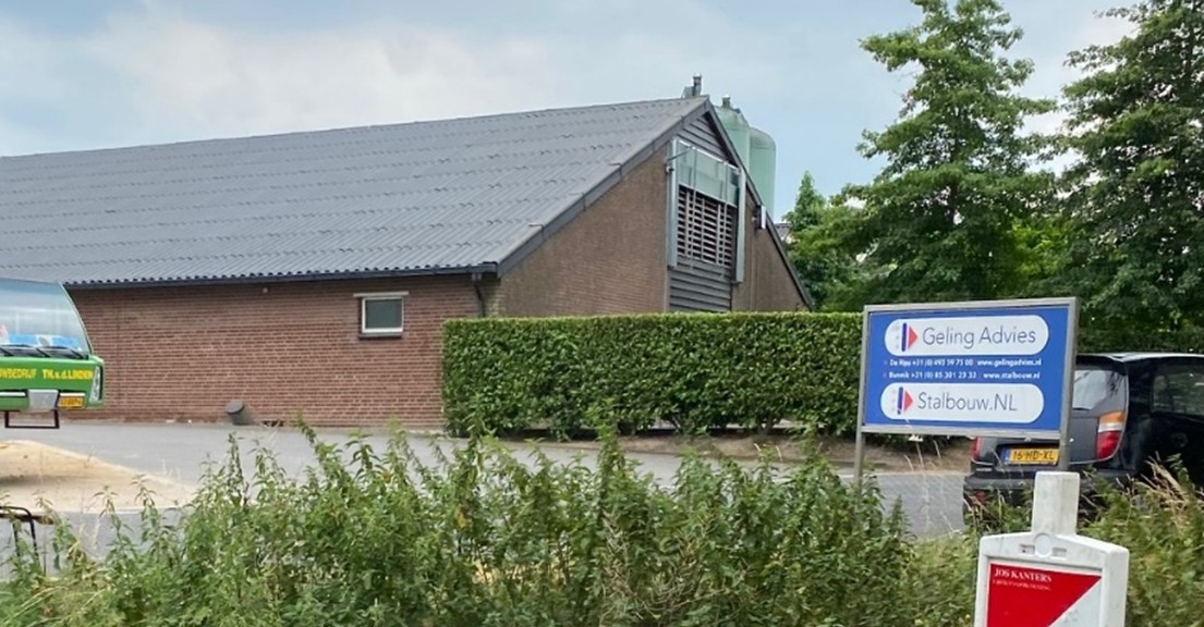 LOODS EN STAL MET NIEUWE ‘LOOK’